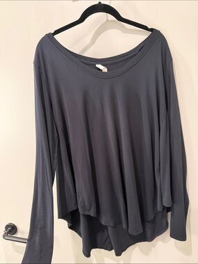 Lululemon Black Scoop Neck Long Sleeve
